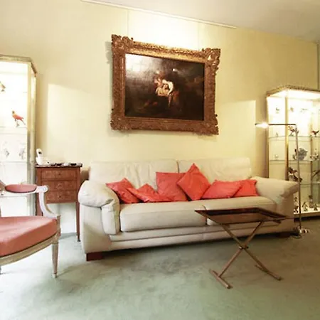 Appartamento Charming Trocadero Flat *